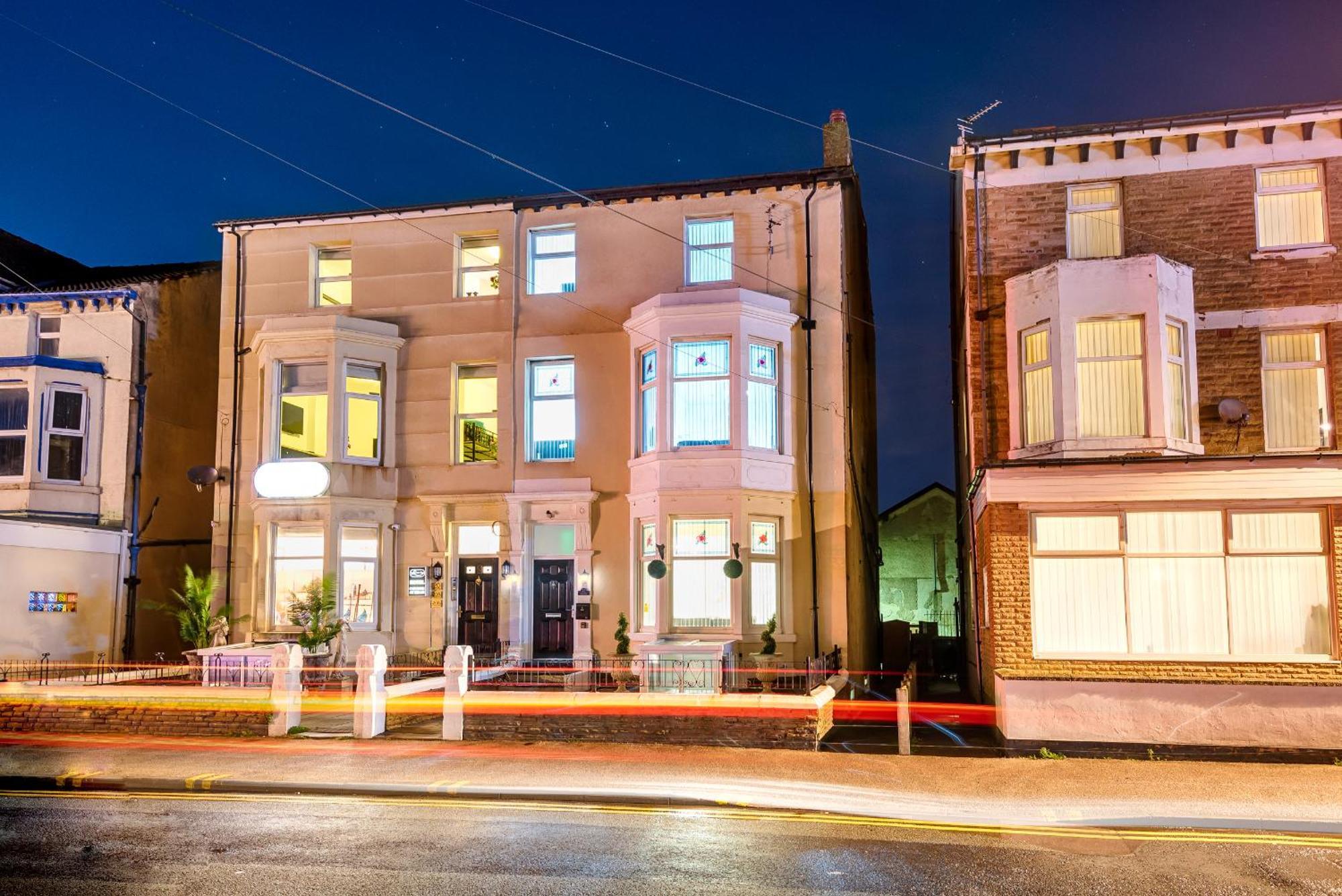Velvet Coaster Apartments Blackpool Eksteriør billede